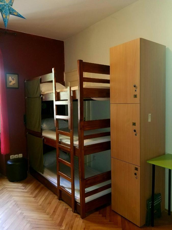 Hurricane Hostel Split Luaran gambar