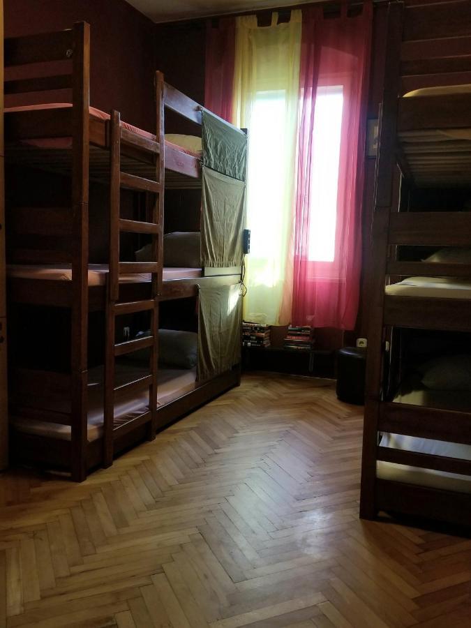 Hurricane Hostel Split Luaran gambar