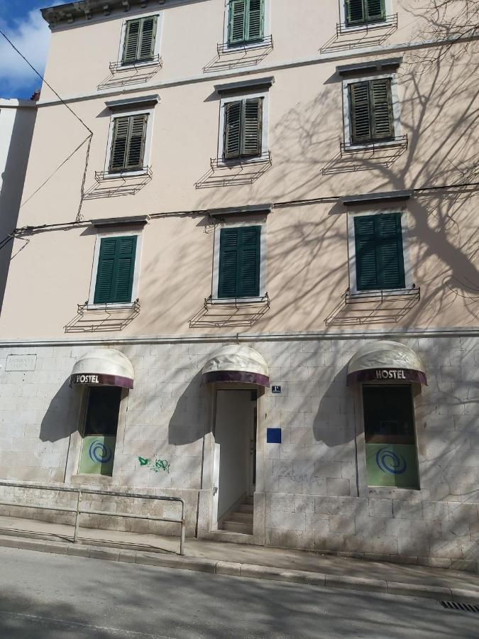 Hurricane Hostel Split Luaran gambar